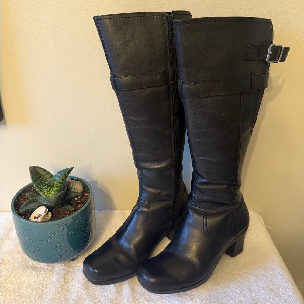 Clark’s Black leather Knee-High Boots